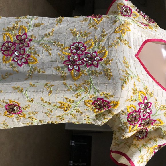 Beautiful Pakistani Indian long Kurta - Picture 5 of 7